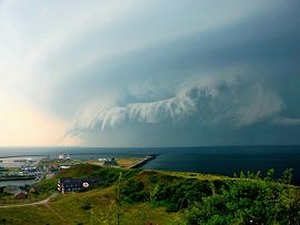 Tornado über Helgoland (Düne) 12.06.2010