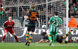 Pizarro zum 0:2 für Werder gegen As St. Etienne
