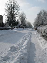 Winterliche Straße in Tostedt