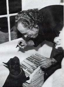 Charles Bukowski mit Hund