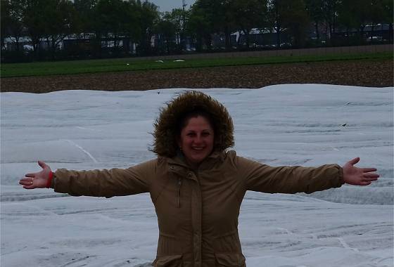 Erste Erdbeeren aus Tostedt: Erntehelferin aus Polen Erste Erdbeeren aus Tostedt: Erntehelferin aus Polen