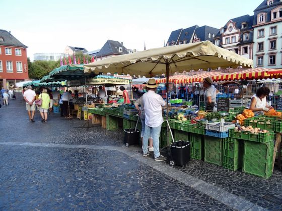 Wochenmarkt in der Mainzer Altstadt (7)